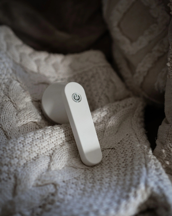 GarmentFix™ | Säg adjö till ludd och lösa trådar, ge dina kläder nytt liv!