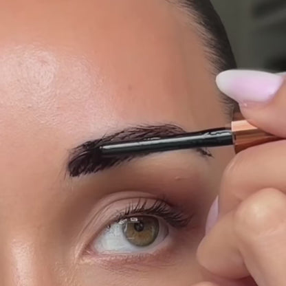 TattooBrow™ | Få fylliga, definierade bryn som håller i dagar – helt utan smink.